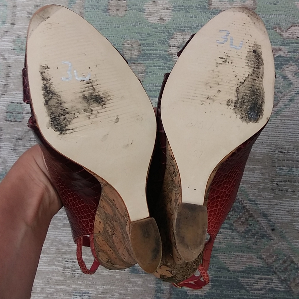 Zara Cranberry Crocodile and Cork Wedges - Picture 12 of 13